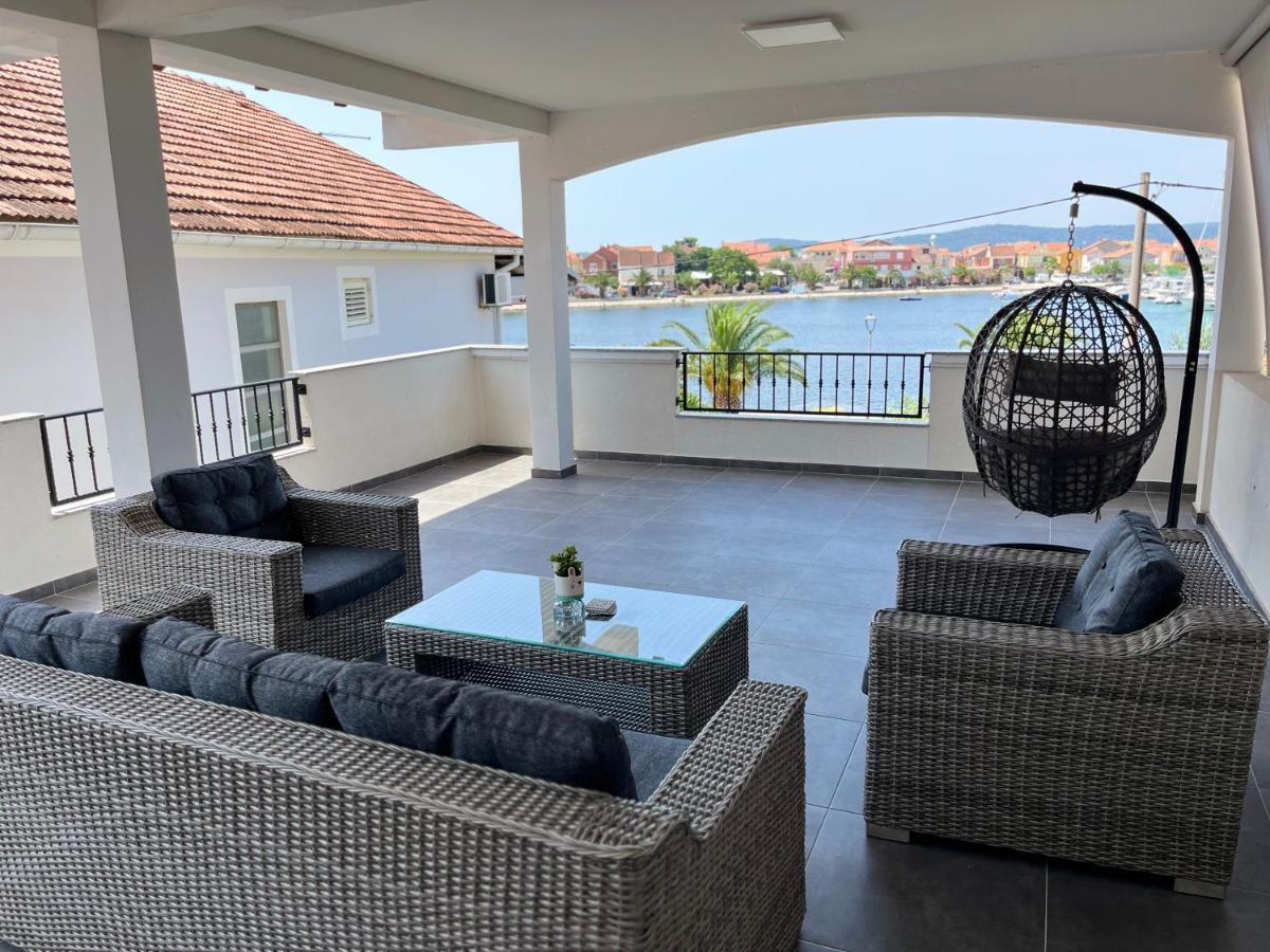 Apartment Leona & Doris Бибине Екстериор снимка