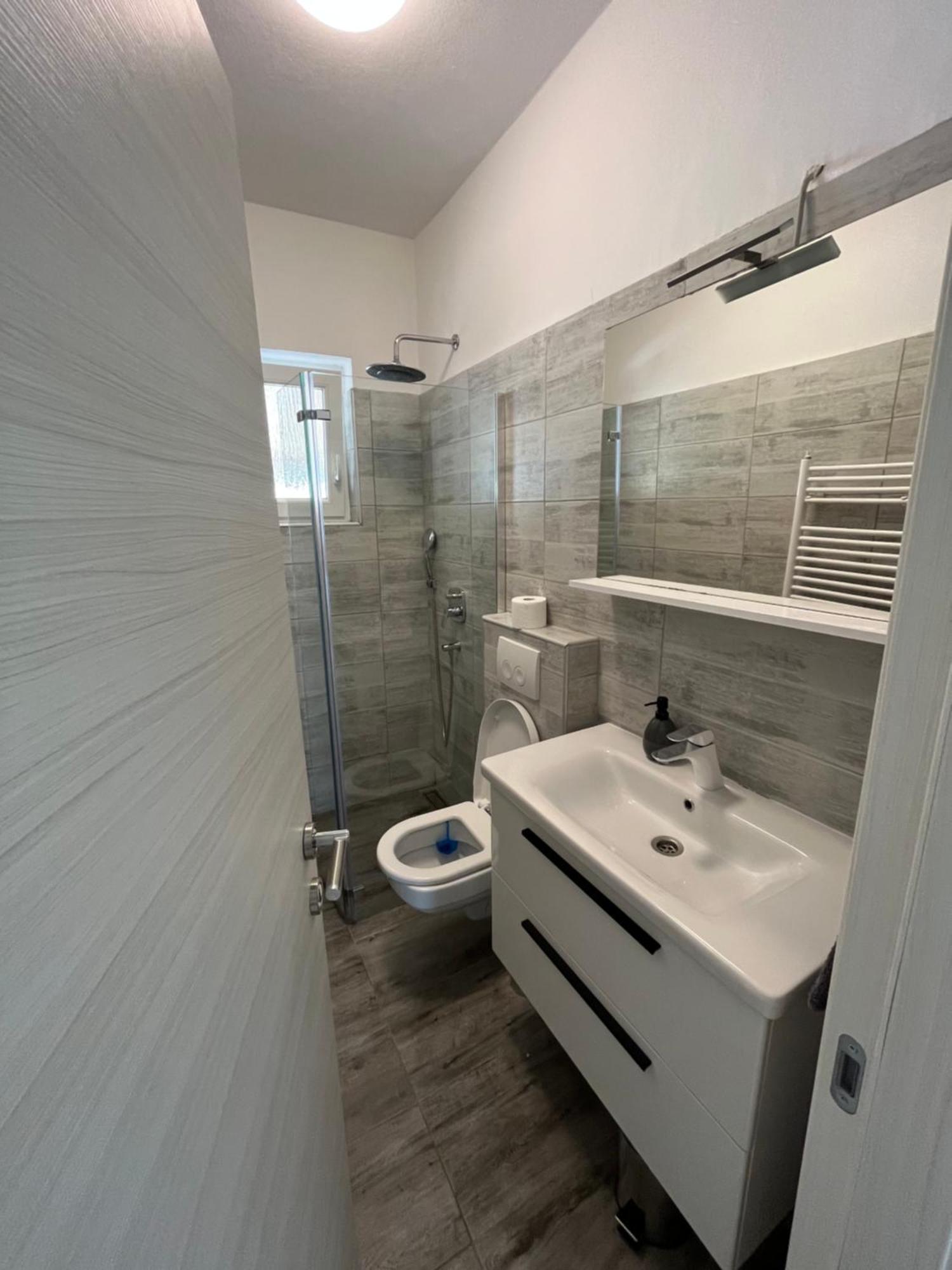 Apartment Leona & Doris Бибине Екстериор снимка